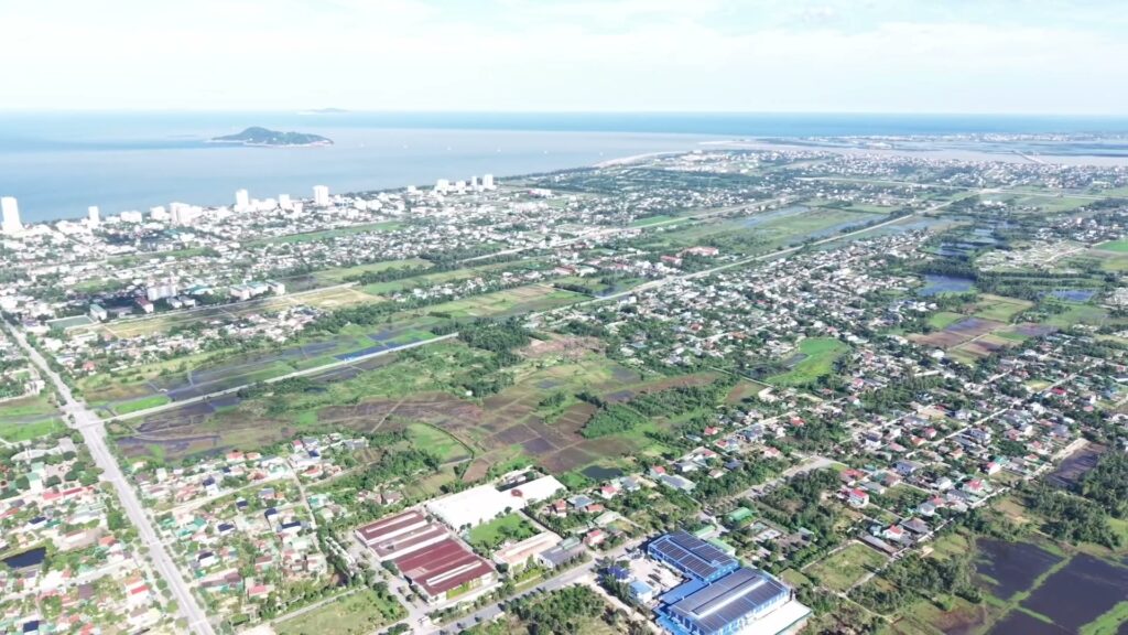 Nhà đất Vinh Nghệ An — dải ven biển Cửa Lò nhìn từ flycam