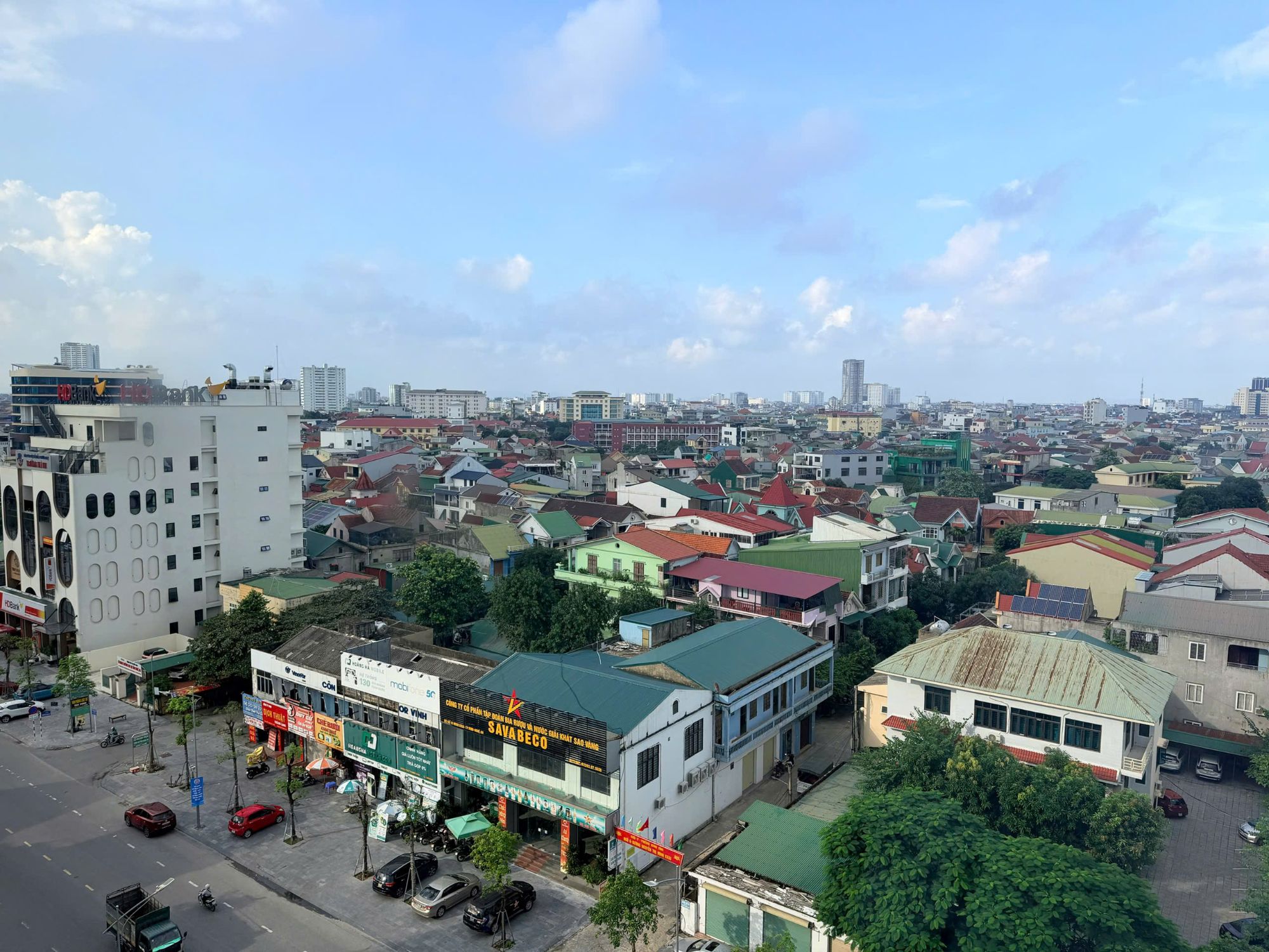 Đường phố và nhà đất trung tâm TP Vinh – ảnh thực tế Hoàng Sỹ Sáng chụp